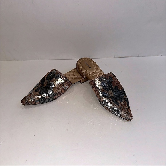 Birdies The Dove In Petal Gold and Silver Sequin Sparkly Pointed Toe Mules Sz 7 - Picture 1 of 7